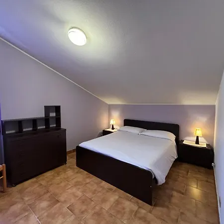 Casa Sonia - Larihome A52 * Dongo