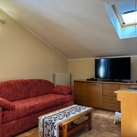 Apartment Casa Sonia - Larihome A52 Dongo